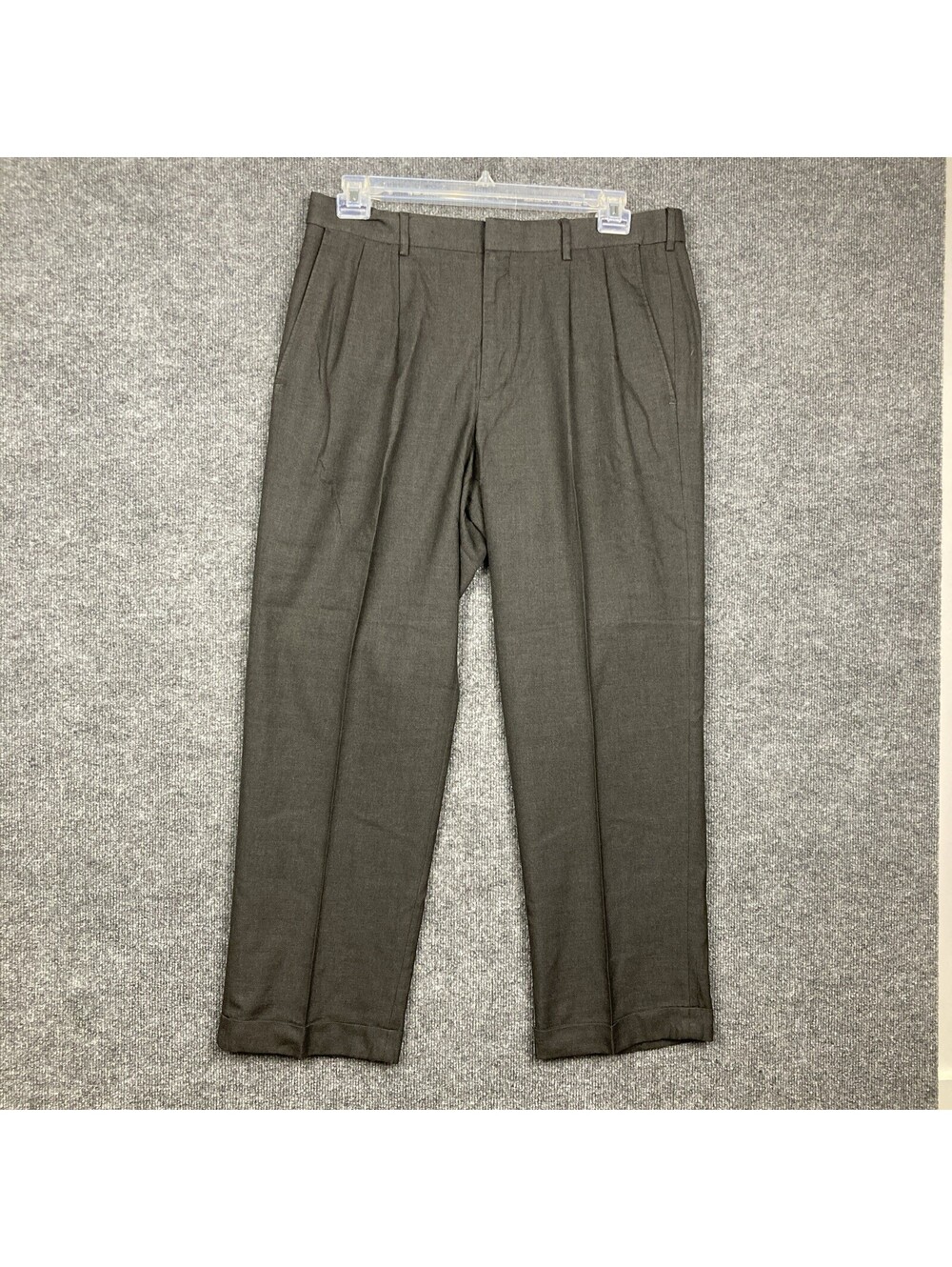 Saddlebred Mens Size 36x30 Pleated Front Charcoal Gray Cuffed Pants Trousers EUC